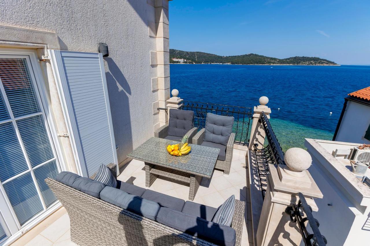 Seafront Apartment Duo Vis Exterior foto